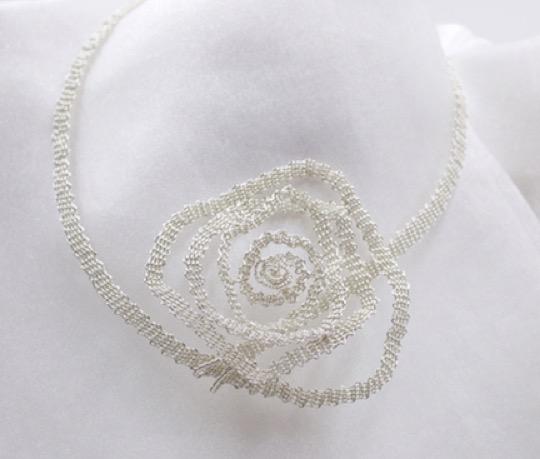 Woven Rose 7986 rdcd